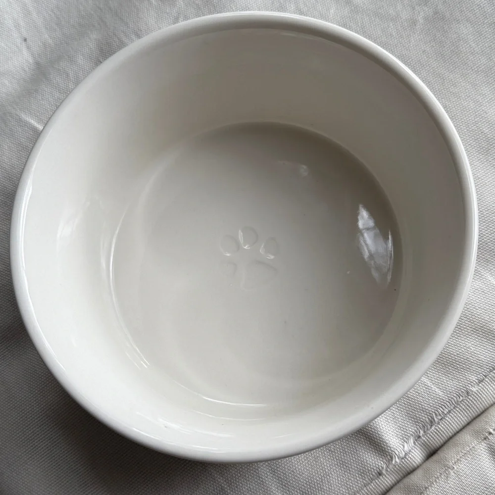 White Textured Ceramic Dog Bowl